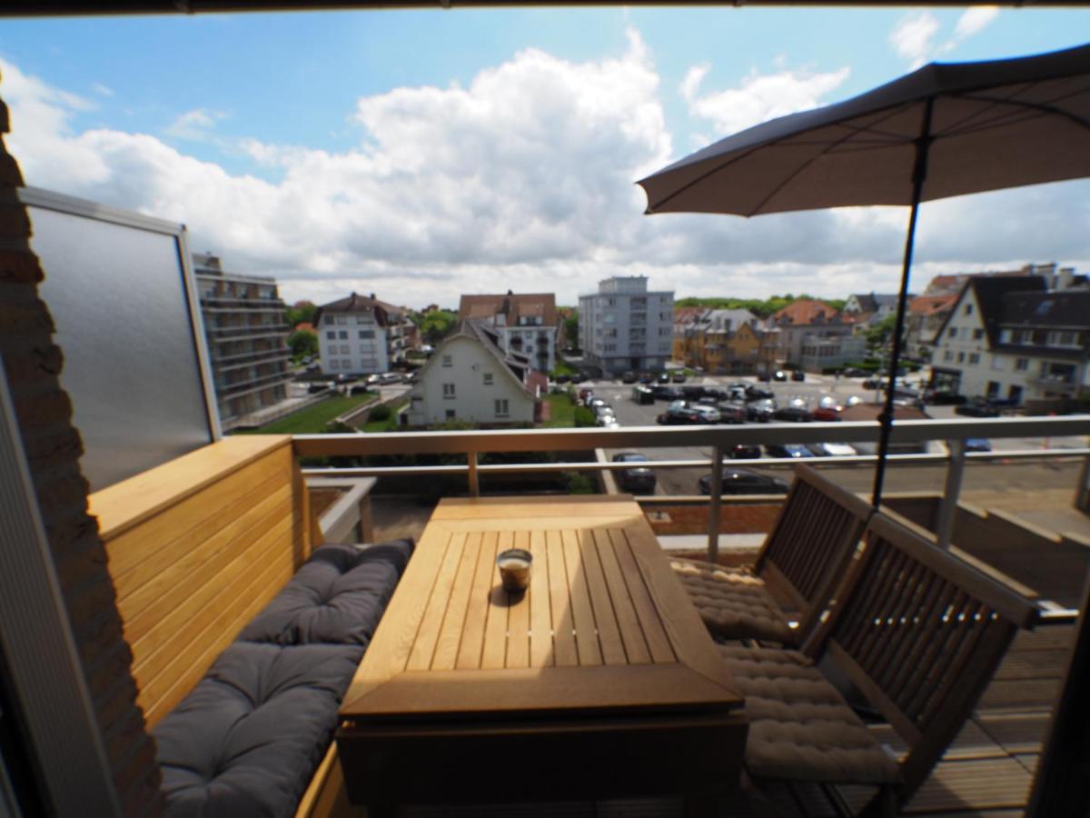 Appartement Sur La Digue - De Haan - Le Coq - Silver Beach D2 Bagian luar foto