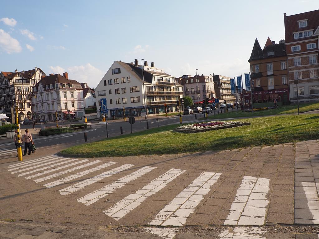 Appartement Sur La Digue - De Haan - Le Coq - Silver Beach D2 Bagian luar foto