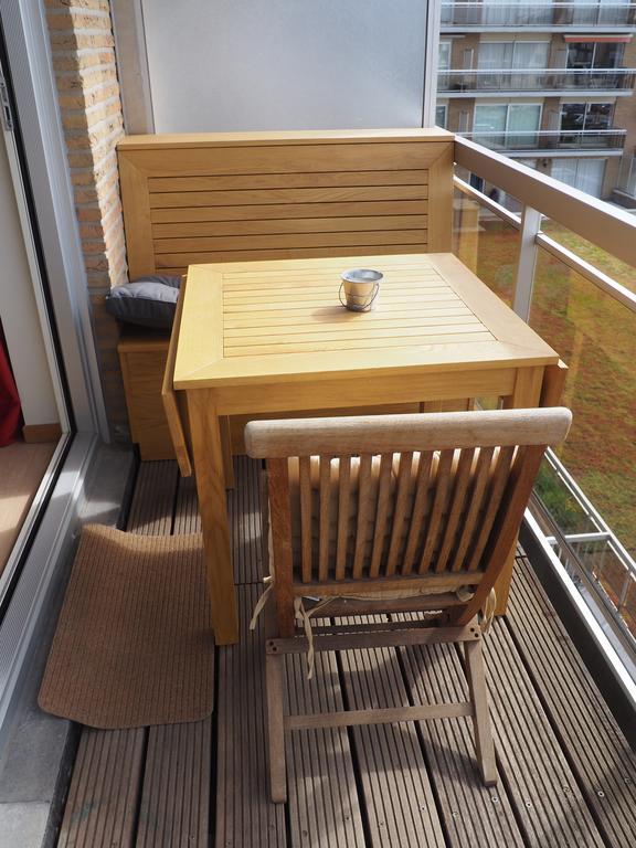 Appartement Sur La Digue - De Haan - Le Coq - Silver Beach D2 Bagian luar foto