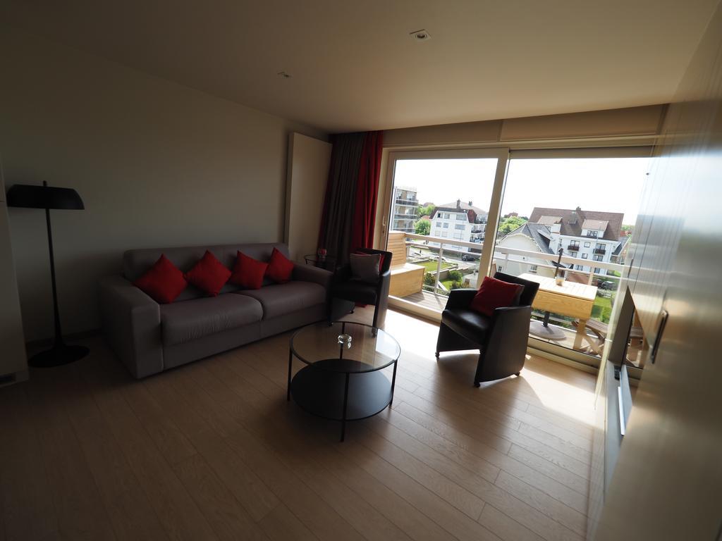 Appartement Sur La Digue - De Haan - Le Coq - Silver Beach D2 Bagian luar foto